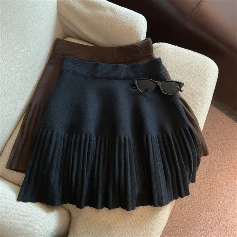 Pleated Knitted Mini Skirt