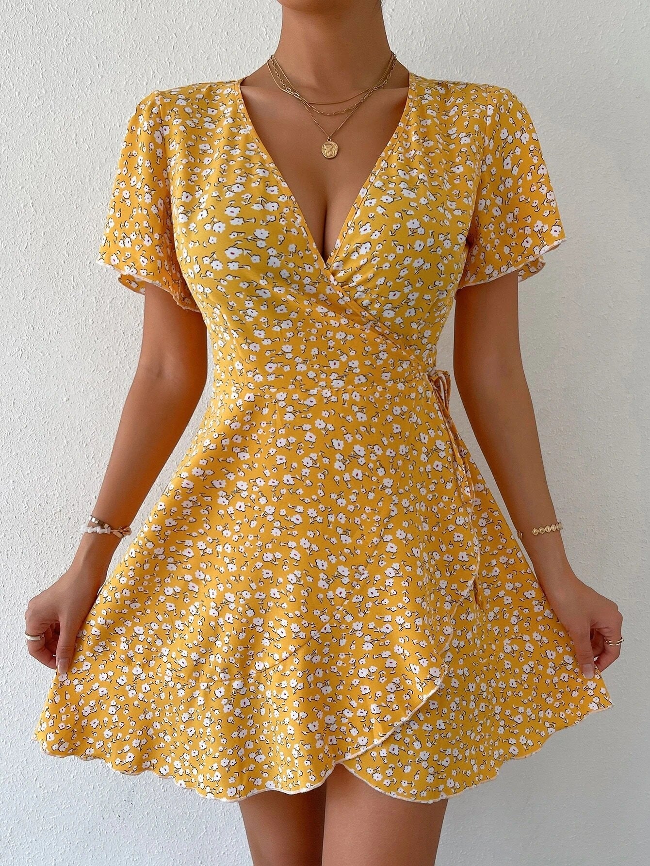 Floral Tie-neck Waist Trimming Short-sleeved V-neck Women's Clothing Dress