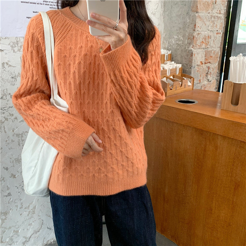 Pullover solid color sweater