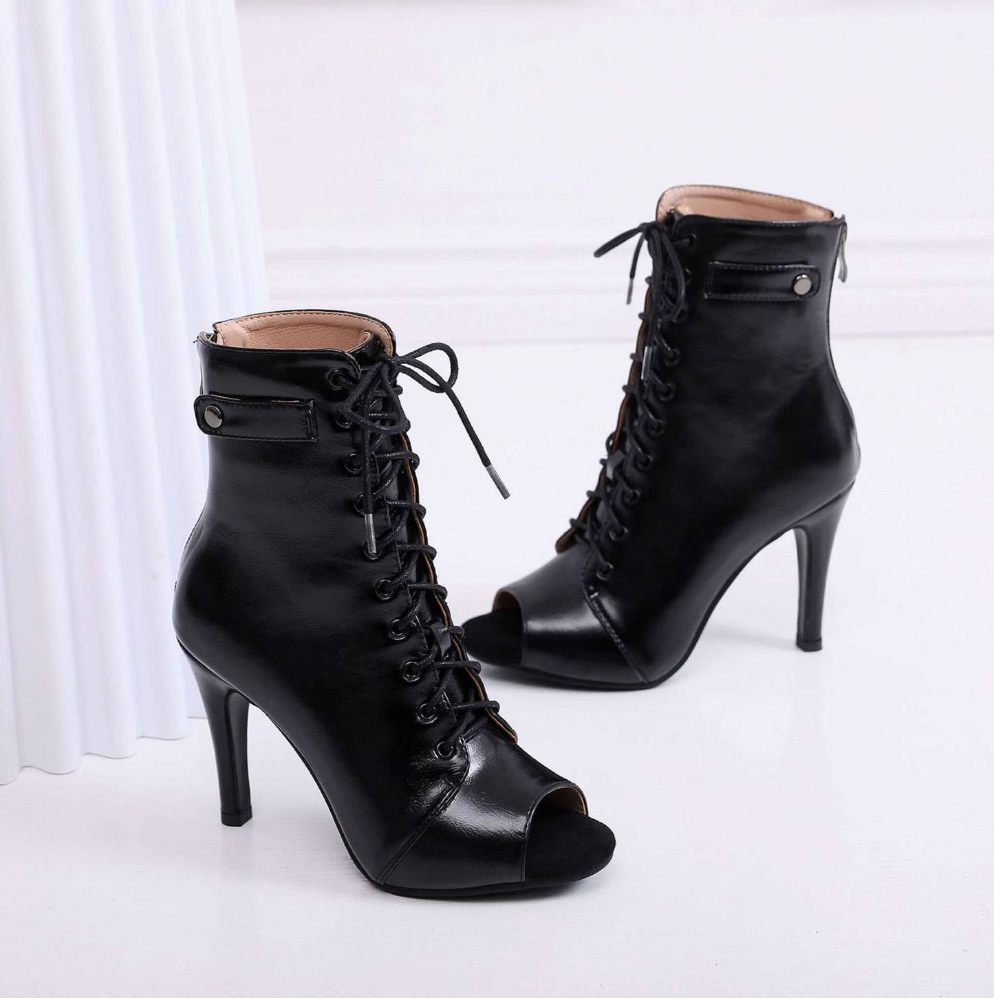 Thin Heel Hollow Short Boots