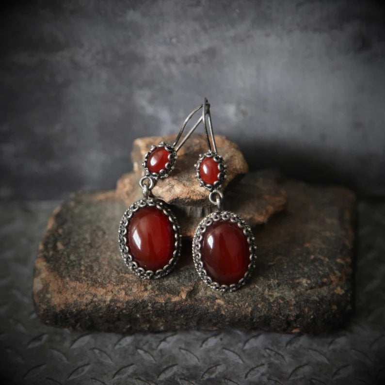 Baroque Red Female Temperamental Long Eardrops