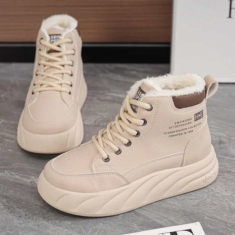 Padded Platform Snow Boot